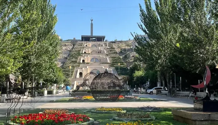 Cascade Complex, Yerevan